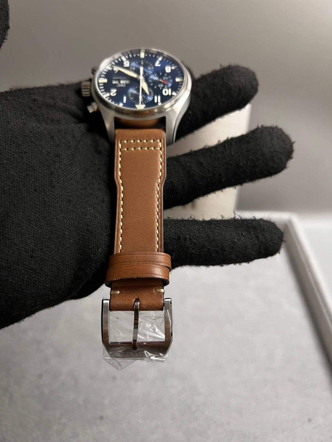 IWC  파일럿 크로노그래프 41mm 15