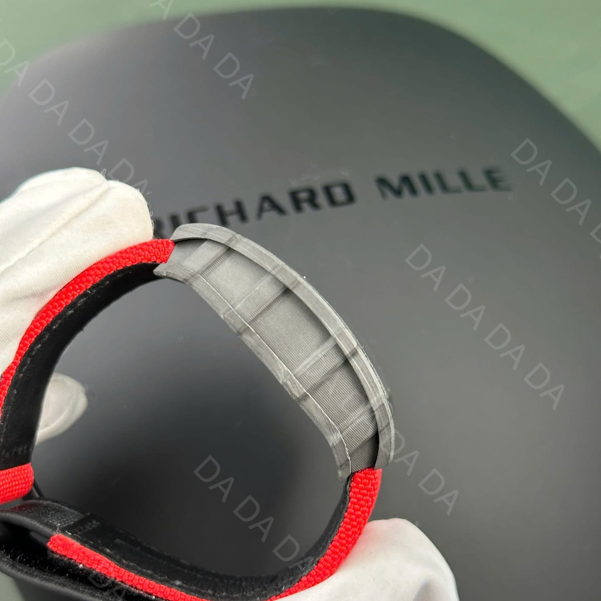 리차드밀 RM35-01 라파엘 나달 카본 레드 러버밴드 12