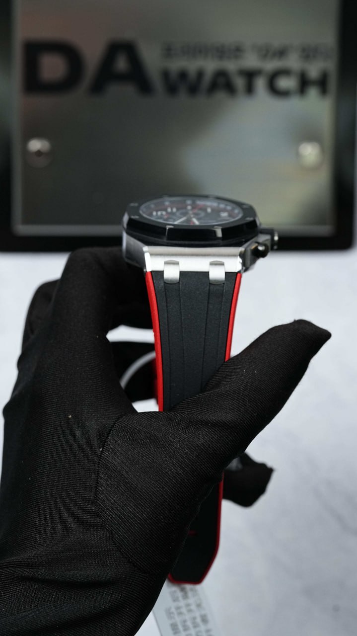 오데마피게 로얄오크 오프쇼어 26470 뱀파이어 42mm 8