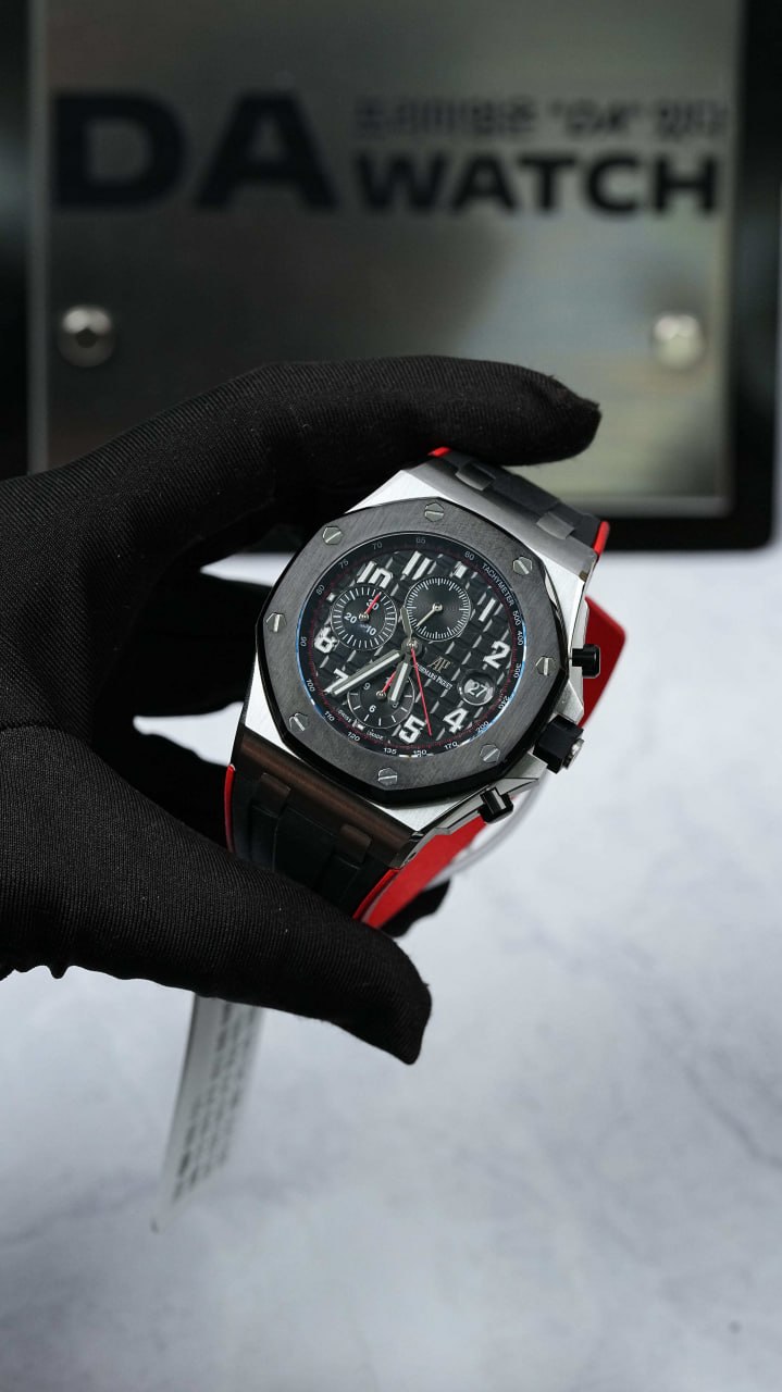 오데마피게 로얄오크 오프쇼어 26470 뱀파이어 42mm 5